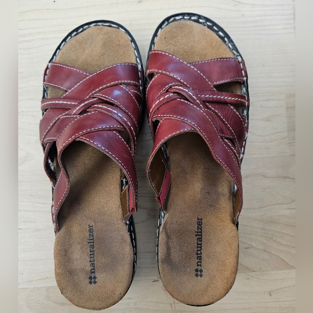 Naturalizer Slip On Sandals Burgandy/Brown sz 10M